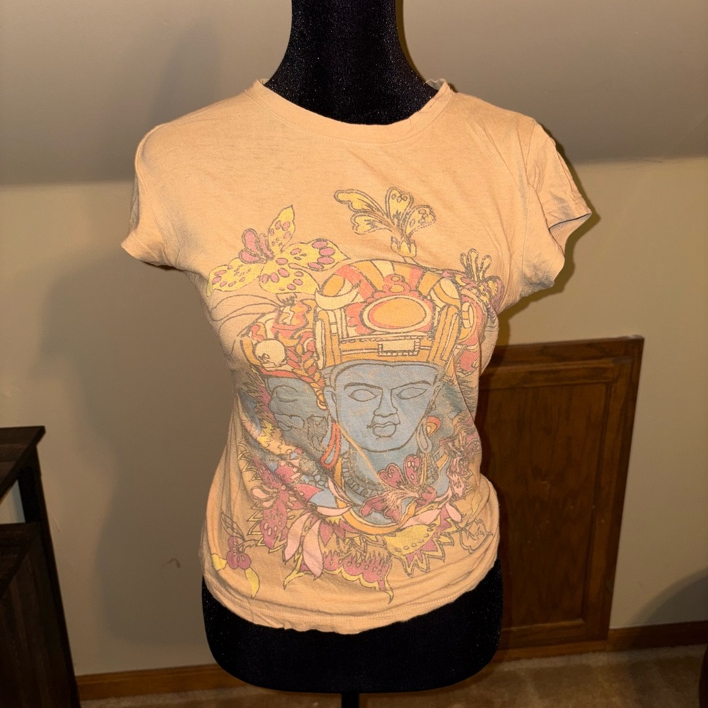 Mossimo Fitted Graphic Tee in Cream